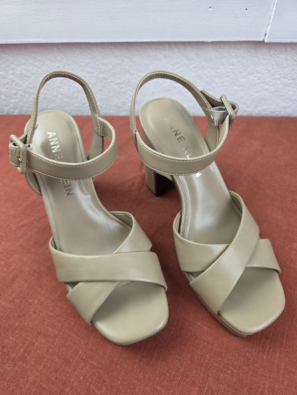 Anne Klein Heeled Platform Sandals Neutral Color Great For The Office!